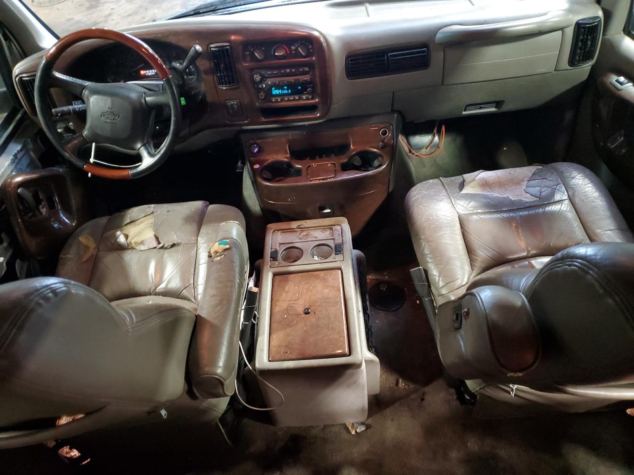 2002 Chevrolet Express G2500 VIN: 1GBGG29R721145366 Lot: 82151735