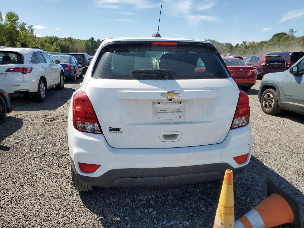 2019 Chevrolet Trax Ls VIN: LSGCJKSB5KY002212 Lot: 71207245