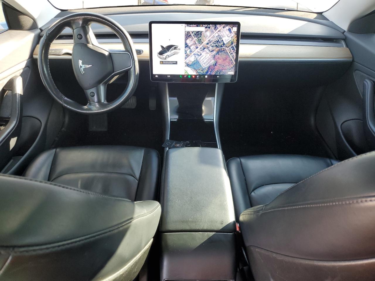 2018 Tesla Model 3 VIN: 5YJ3E1EA8JF015239 Lot: 84257515