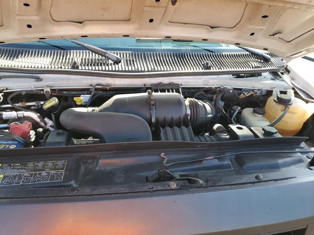 2010 Ford Econoline E450 Super Duty Cutaway Van VIN: 1FDXE4FS3ADA61607 Lot: 81303655