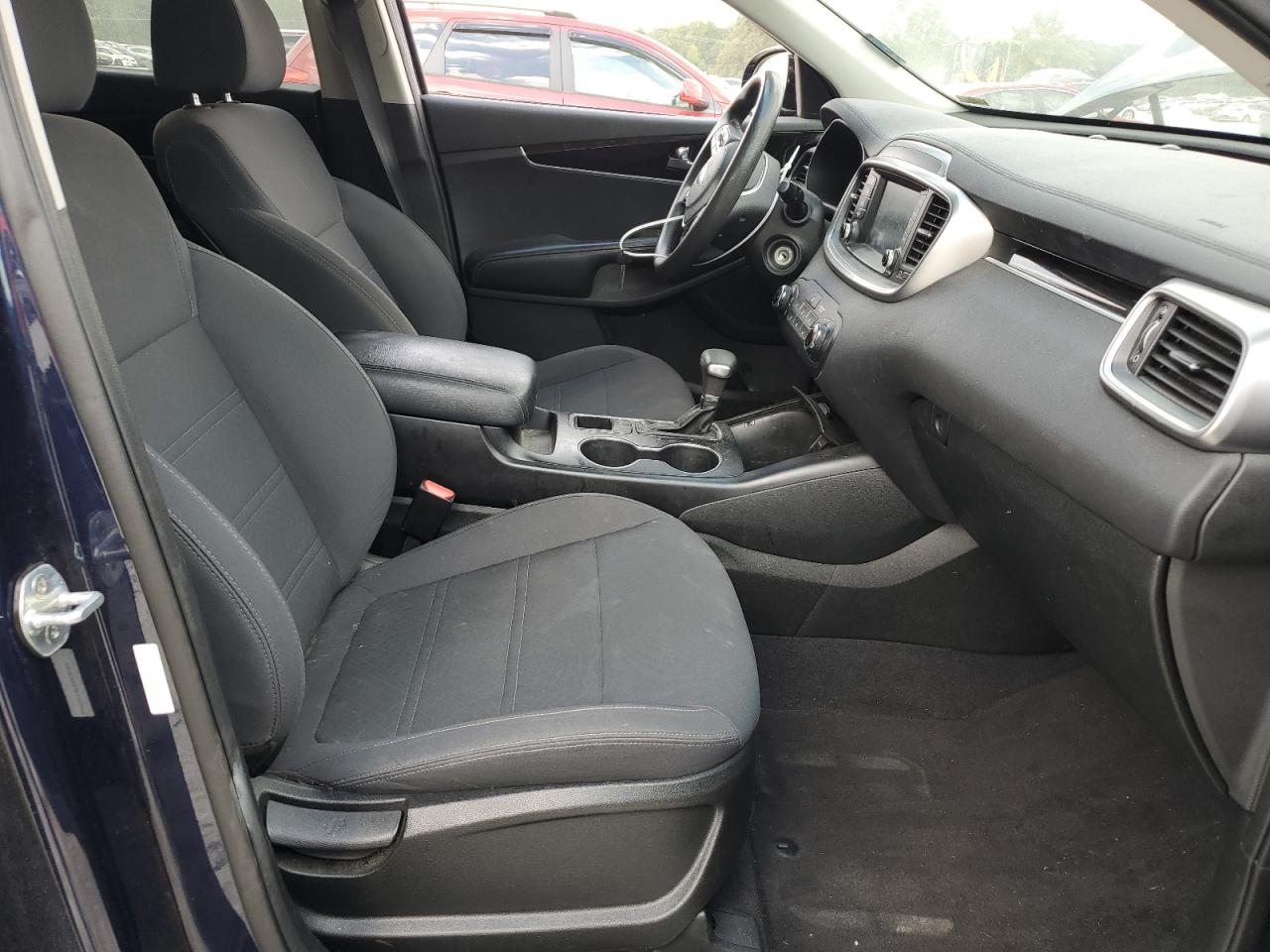 2019 Kia Sorento L VIN: 5XYPGDA32KG480498 Lot: 80701565