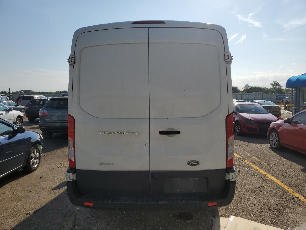 2015 Ford Transit T-250 VIN: 1FTYR1CG5FKA19521 Lot: 72059175