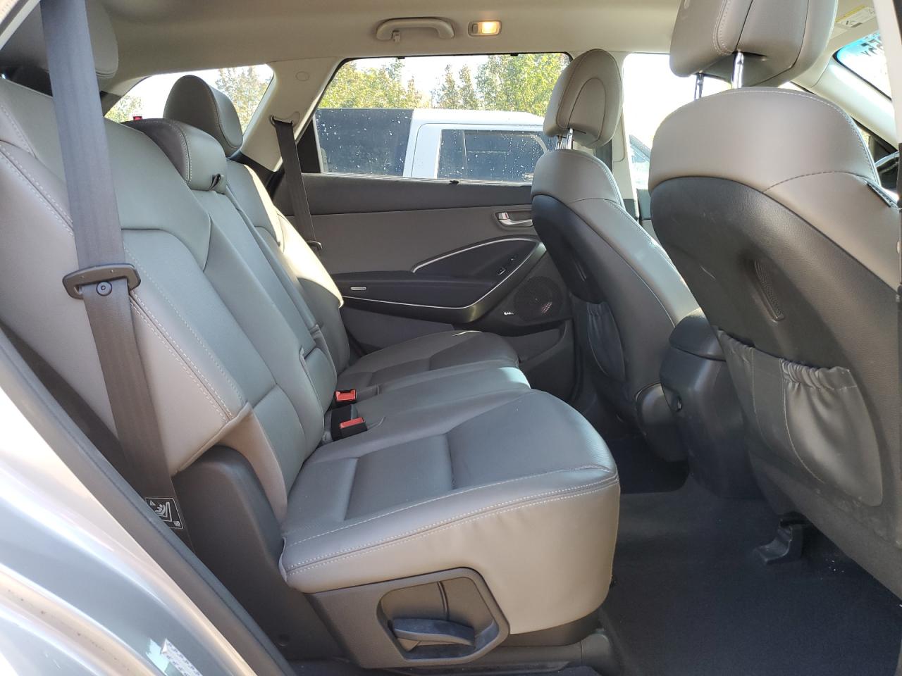 2017 Hyundai Santa Fe Se Ultimate VIN: KM8SRDHF1HU221024 Lot: 81788955