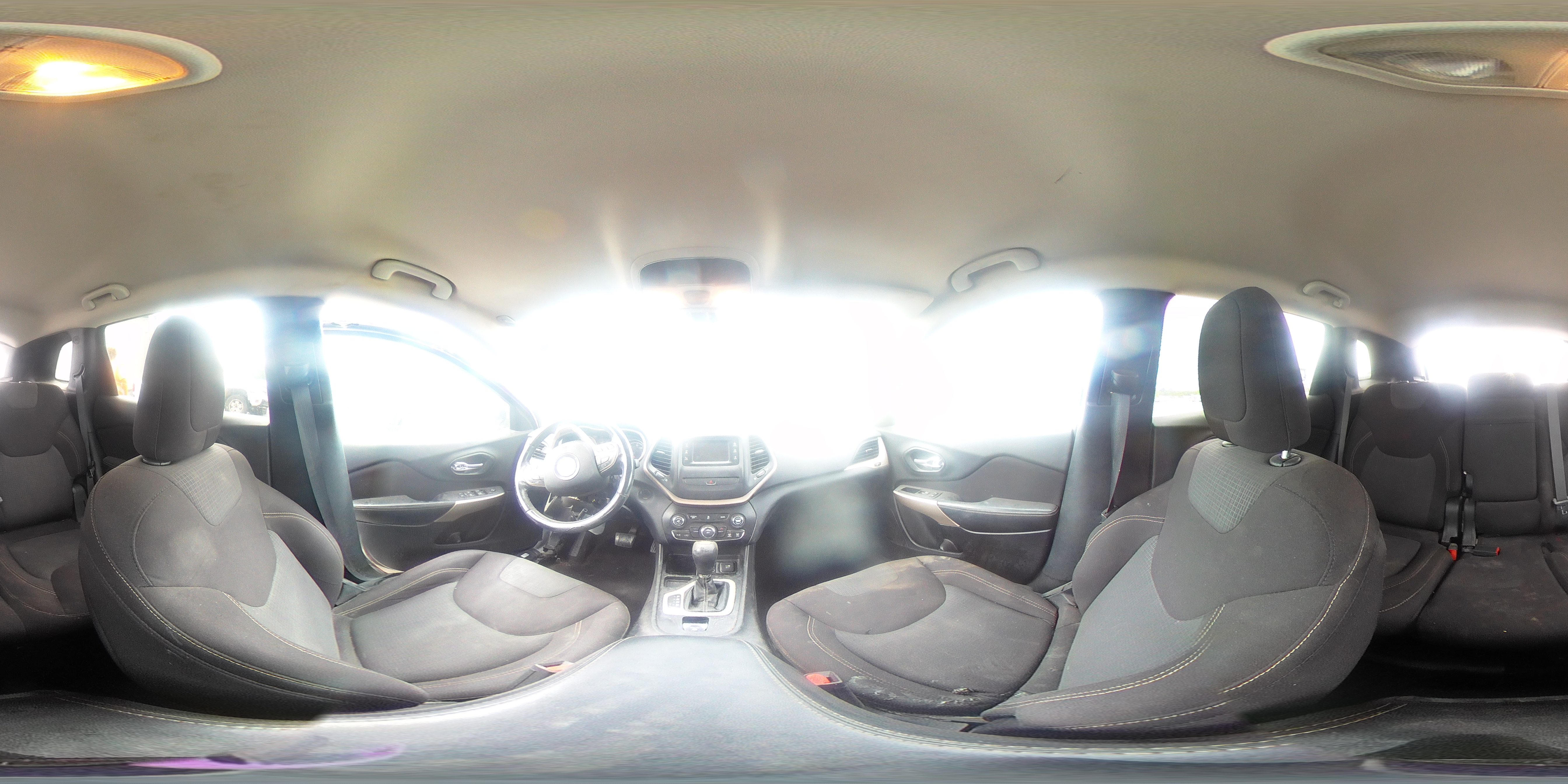 2017 Jeep Cherokee Latitude VIN: 1C4PJLCB0HW573127 Lot: 81407195