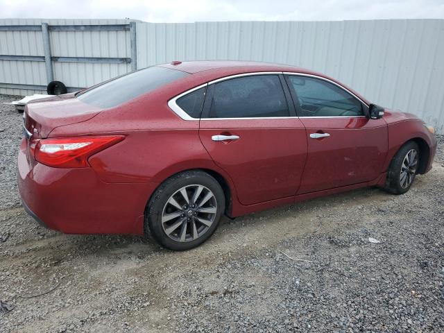  NISSAN ALTIMA 2017 Czerwony