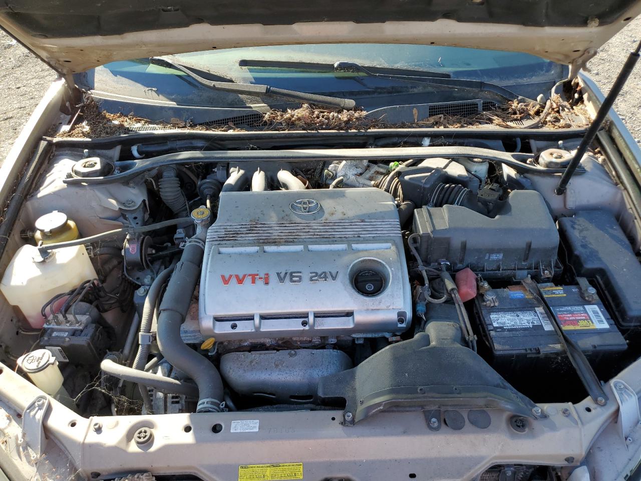 2004 Toyota Camry Le VIN: 4T1BF32K64U587435 Lot: 80961895