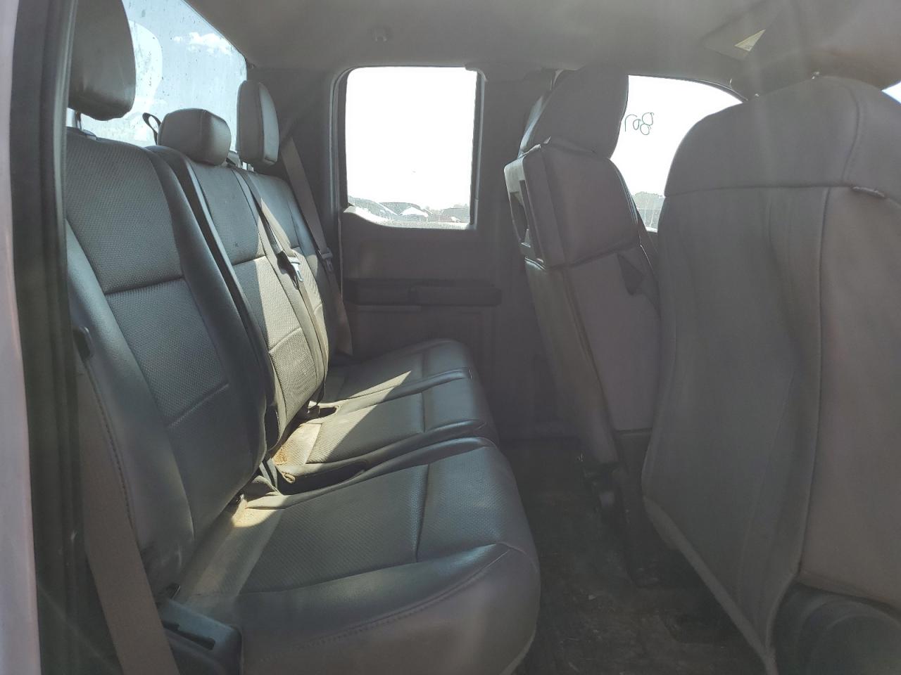 2016 Ford F150 Super Cab VIN: 1FTFX1EF3GFD00261 Lot: 72043665