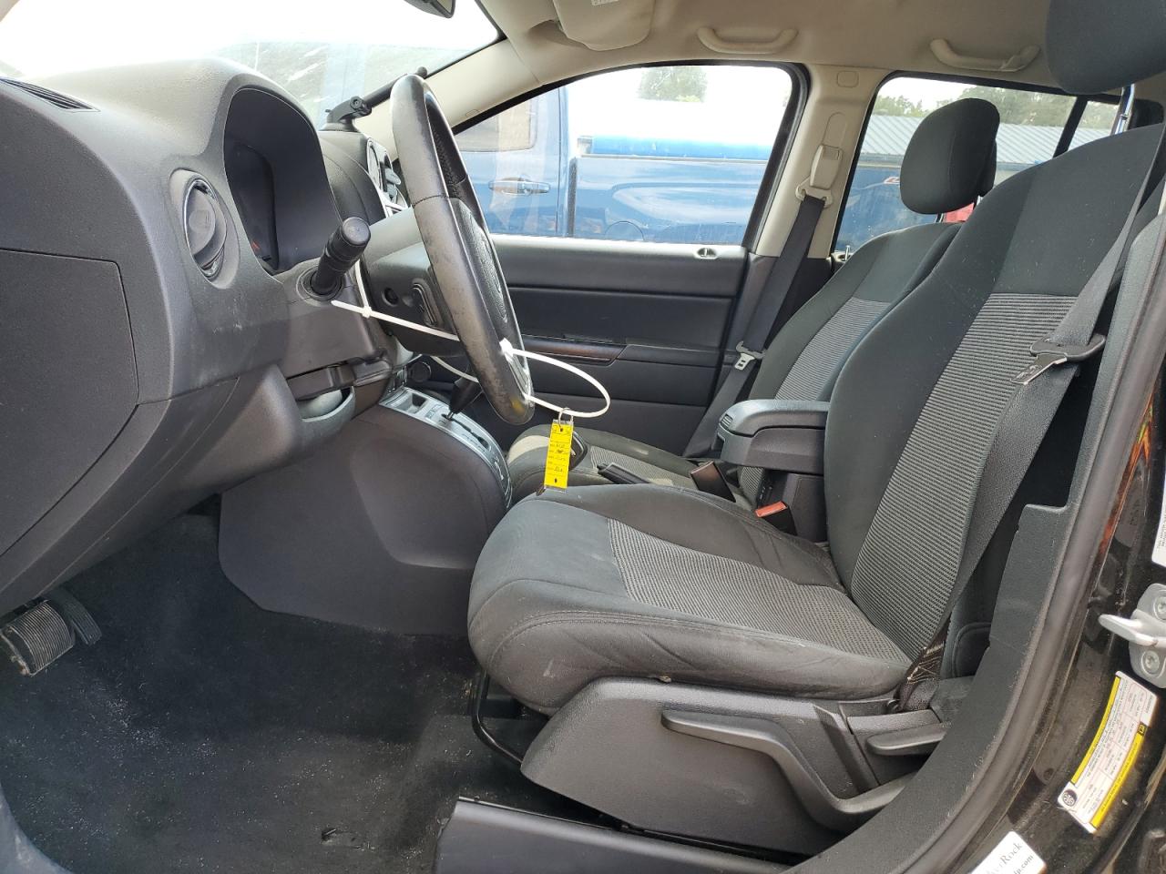 2012 Jeep Compass Latitude VIN: 1C4NJDEB0CD686090 Lot: 83808105