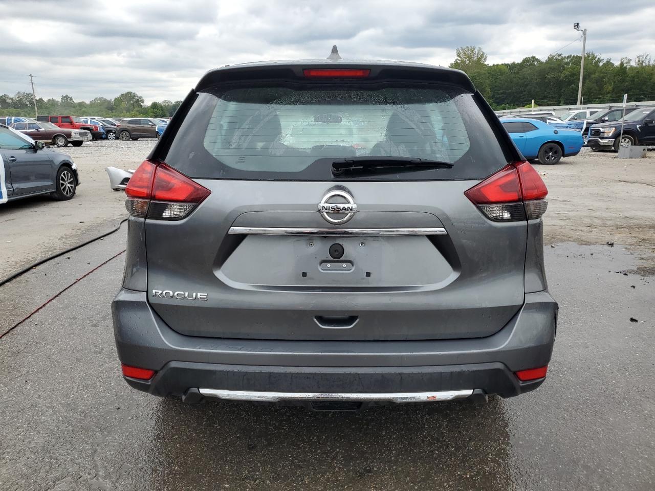 2017 Nissan Rogue S VIN: 5N1AT2MT4HC832216 Lot: 71809165