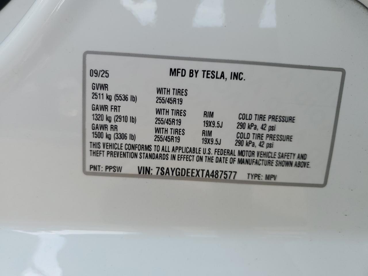 2026 Tesla Model Y VIN: 7SAYGDEEXTA487577 Lot: 81967425