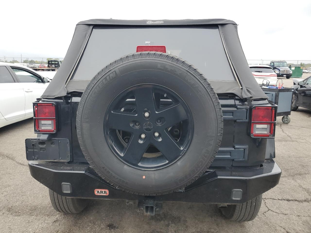 2014 Jeep Wrangler Unlimited Sahara VIN: 1C4BJWEG4EL118315 Lot: 81656755