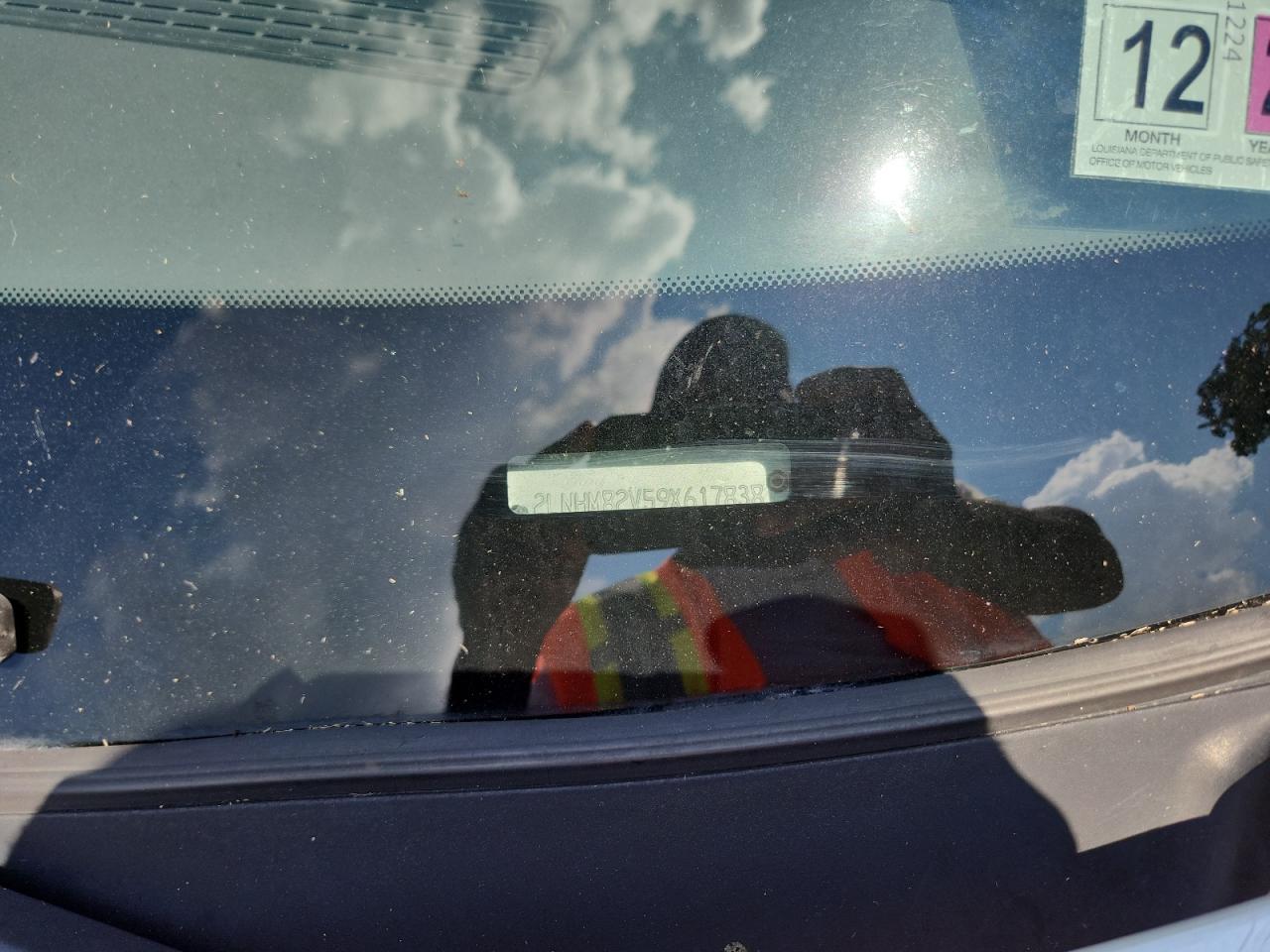 2009 Lincoln Town Car Signature Limited VIN: 2LNHM82V59X617838 Lot: 70874205