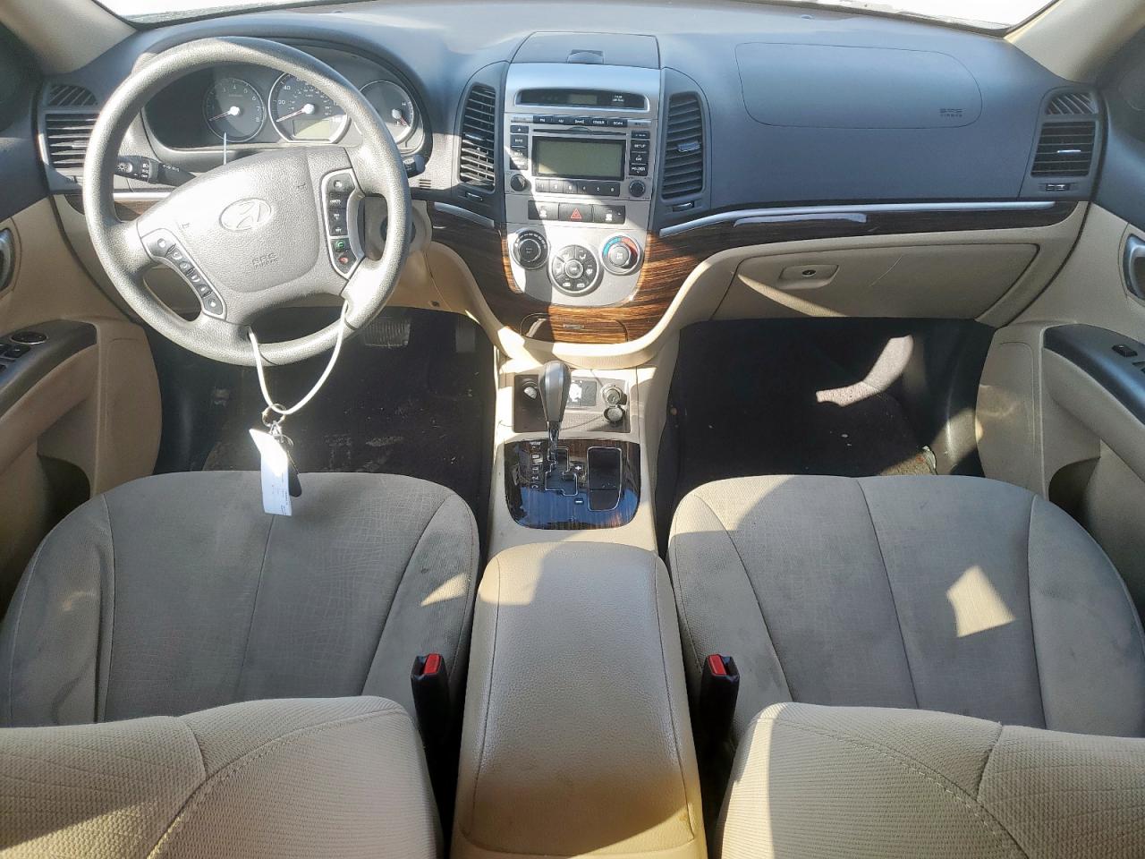 2010 Hyundai Santa Fe Gls VIN: 5NMSG3AB8AH392717 Lot: 81711175