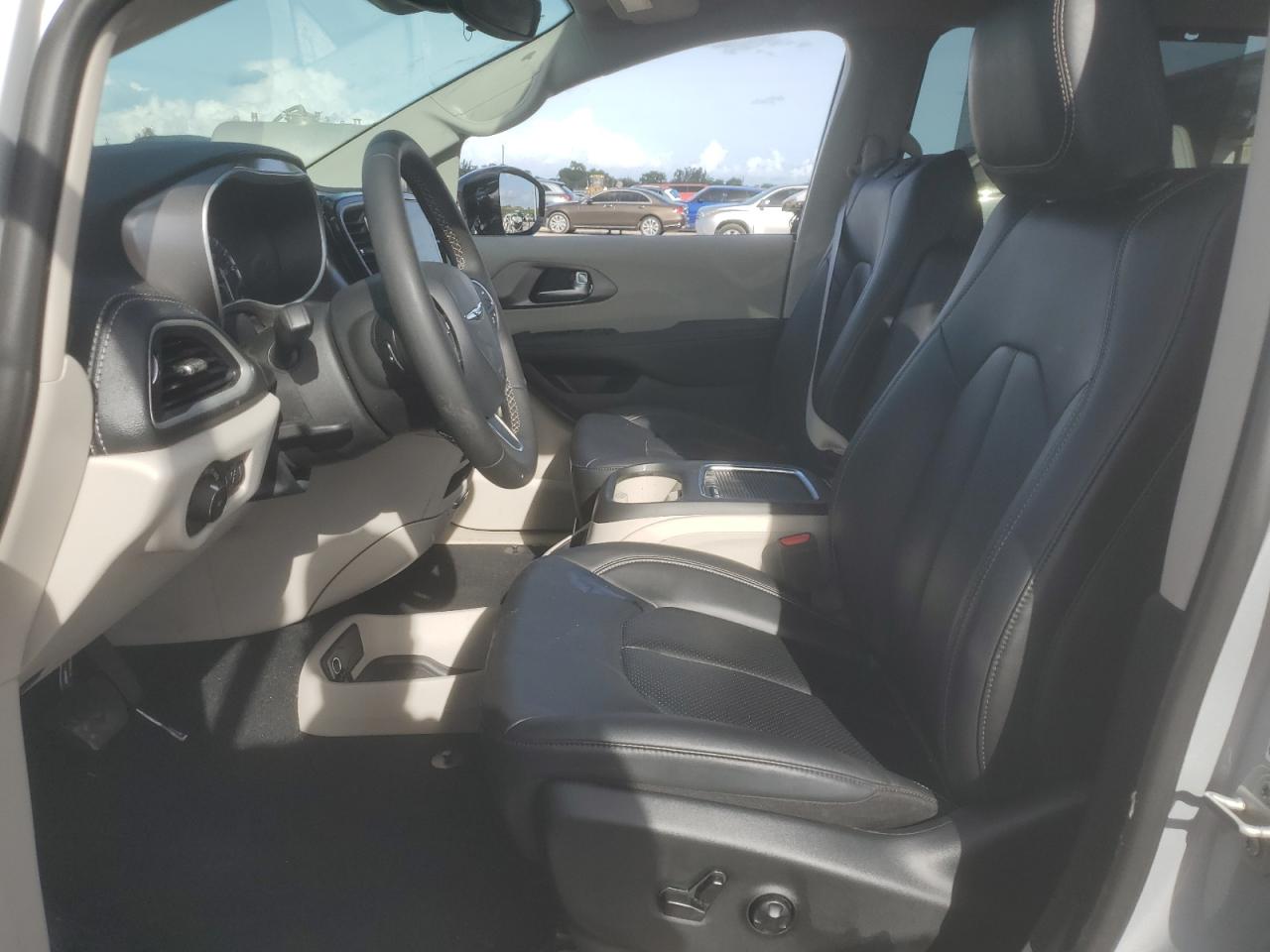 2024 Chrysler Pacifica Touring L VIN: 2C4RC1BG0RR180601 Lot: 82036815