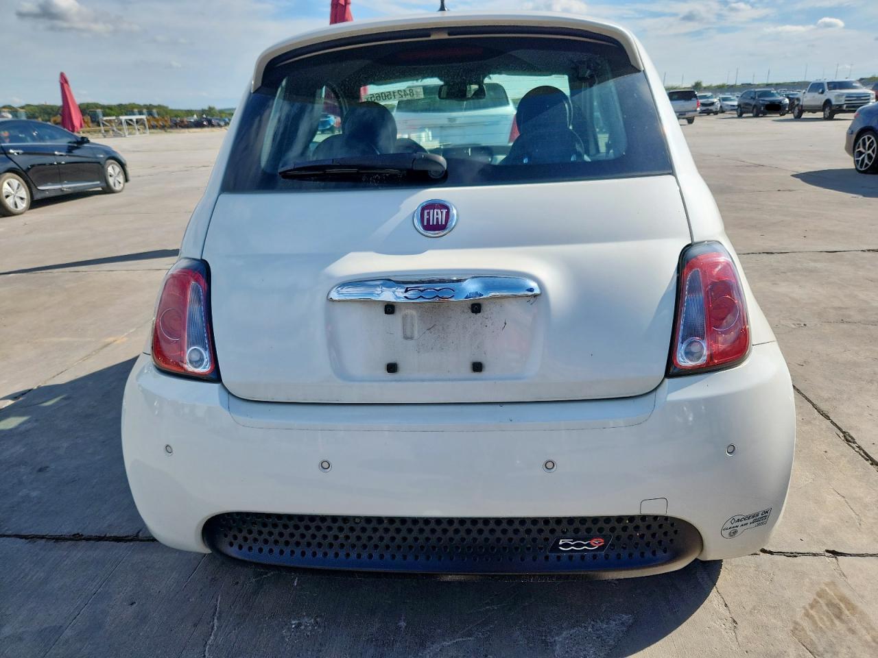 2015 Fiat 500 Electric VIN: 3C3CFFGE1FT647474 Lot: 84215065
