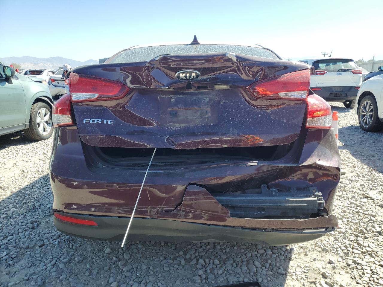 2018 Kia Forte Lx VIN: 3KPFK4A71JE229996 Lot: 81280935