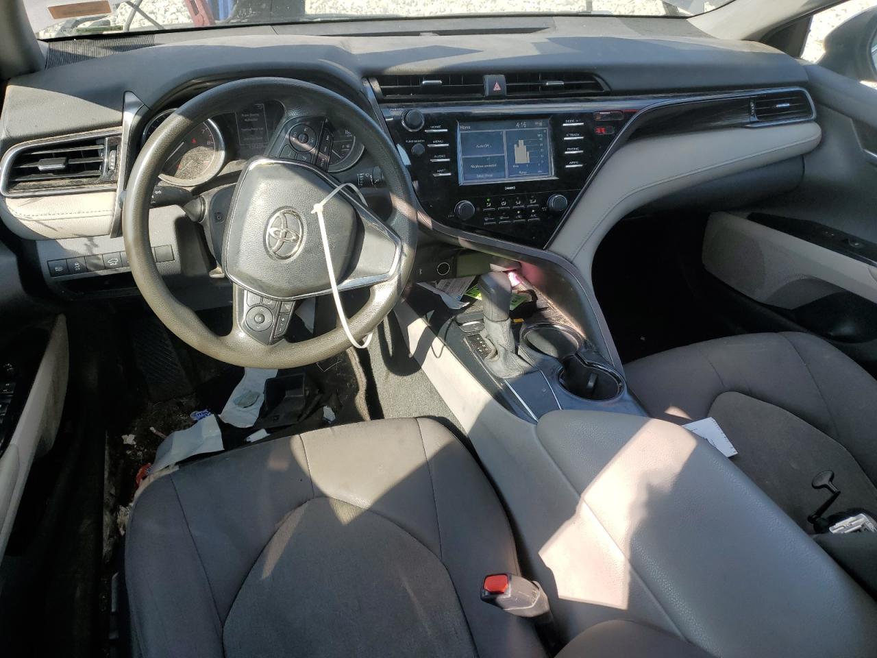 2020 Toyota Camry Le VIN: 4T1C11AKXLU995671 Lot: 82060485