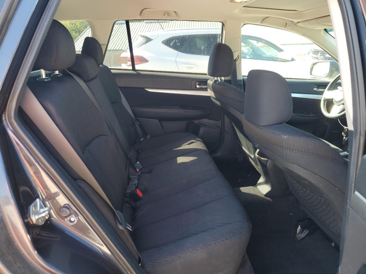 2011 Subaru Outback 3.6R Premium VIN: 4S4BRDHC1B2331256 Lot: 68705415