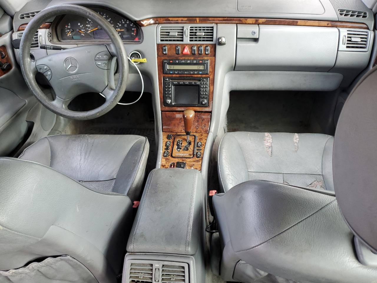 2000 Mercedes-Benz E 320 VIN: WDBJF65J6YB098733 Lot: 80508845