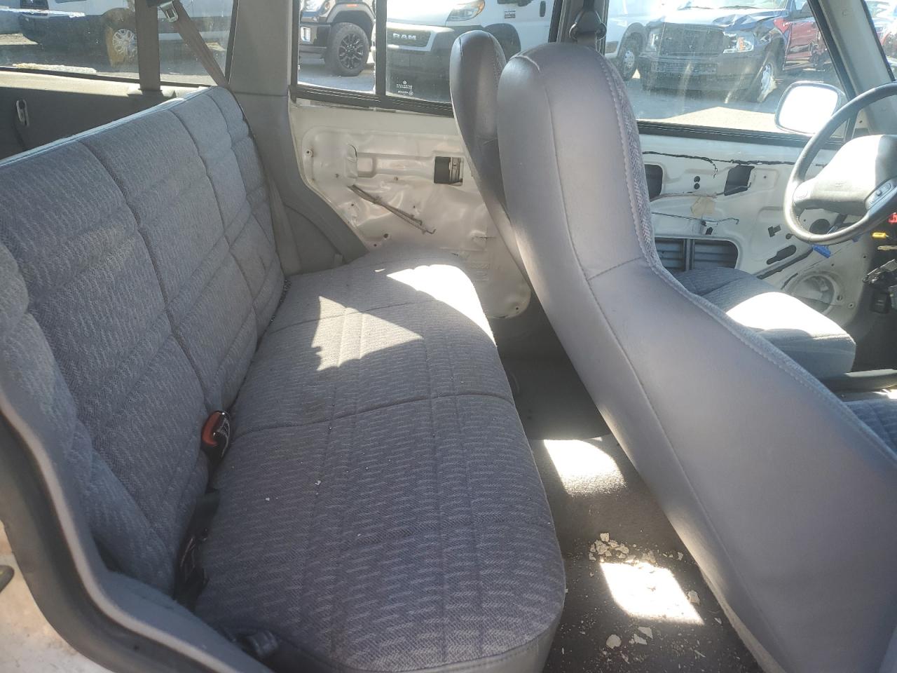 1998 Jeep Cherokee Sport VIN: 1J4FJ68S6WL277320 Lot: 81289795