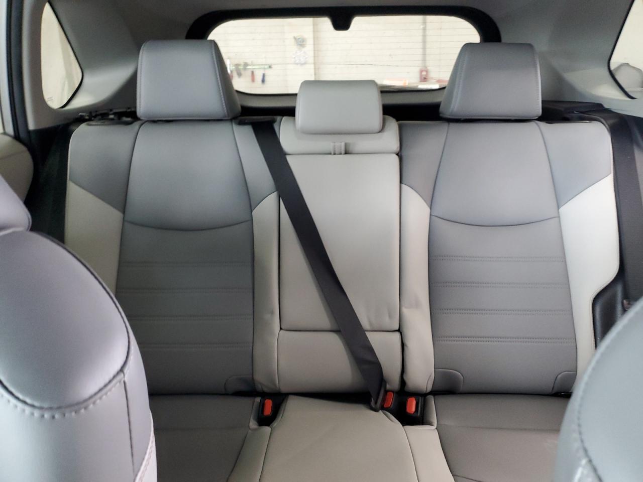 2021 Toyota Rav4 Xle Premium VIN: 2T3A1RFV4MC240776 Lot: 70777815