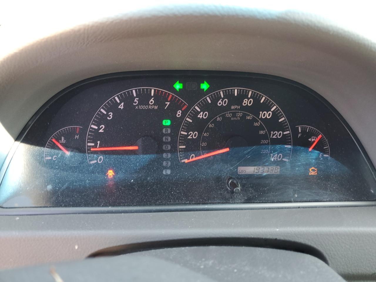 2005 Toyota Camry Le VIN: 4T1BE32K75U621063 Lot: 84640255