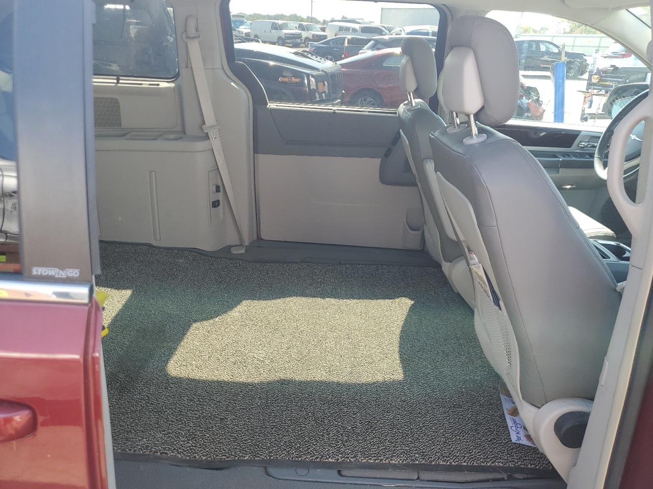 2010 Chrysler Town & Country Touring VIN: 2A4RR5D15AR315617 Lot: 80949885