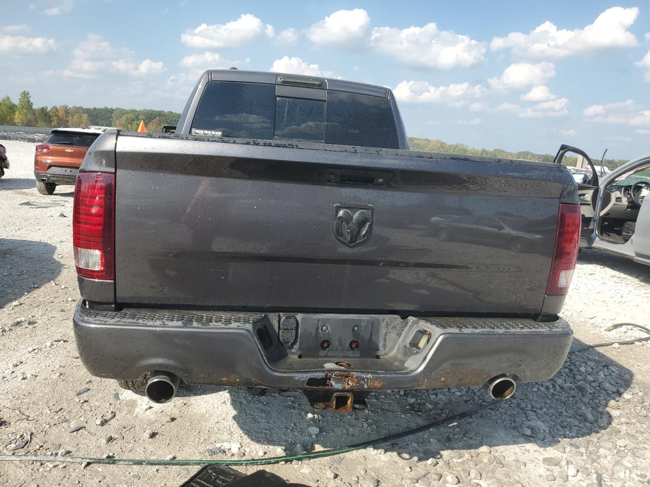 2015 Ram 1500 Sport VIN: 1C6RR7HT5FS562405 Lot: 81029035