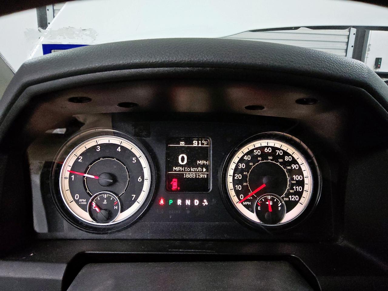 2018 Ram 1500 St VIN: 3C6JR6DT8JG137757 Lot: 80923095