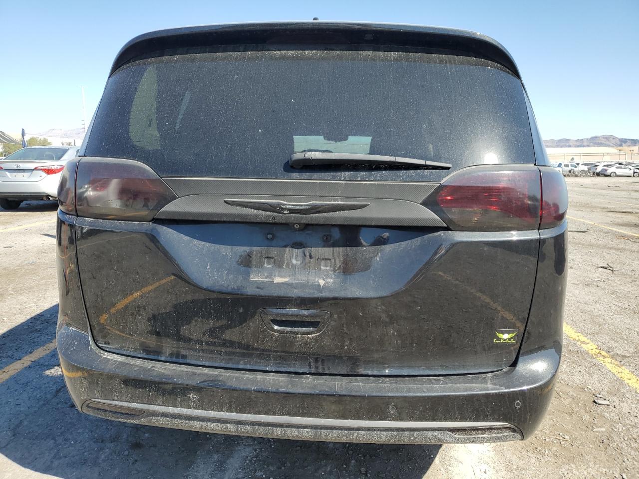 2017 Chrysler Pacifica Touring L VIN: 2C4RC1BG1HR702814 Lot: 72068535