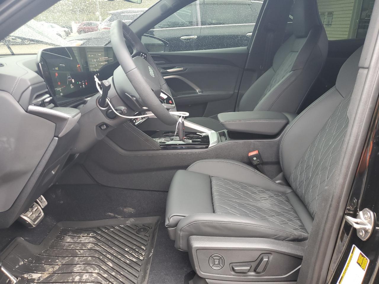 2025 Audi Sq5 Premium Plus VIN: WA125AGUXS2043769 Lot: 83936905