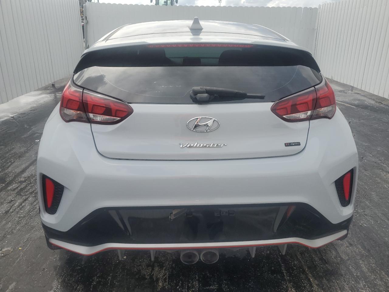 2020 Hyundai Veloster Turbo VIN: KMHTH6AB8LU024130 Lot: 81309835