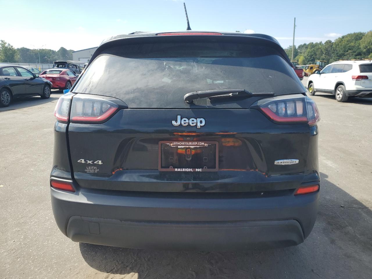 2020 Jeep Cherokee Latitude VIN: 1C4PJMCB9LD615806 Lot: 81017625