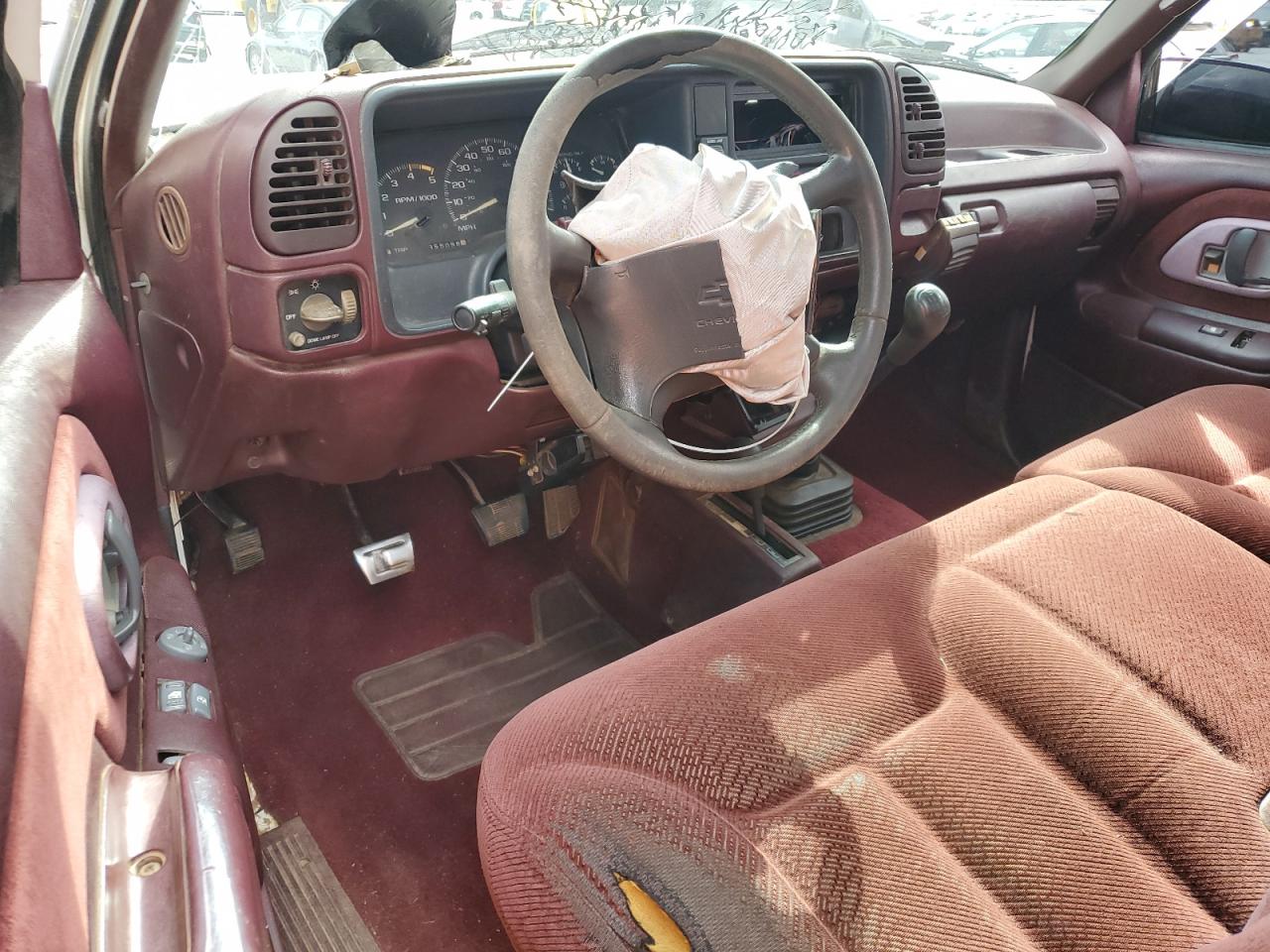 1995 Chevrolet Gmt-400 K1500 VIN: 1GCEK14K2SZ195325 Lot: 81800685