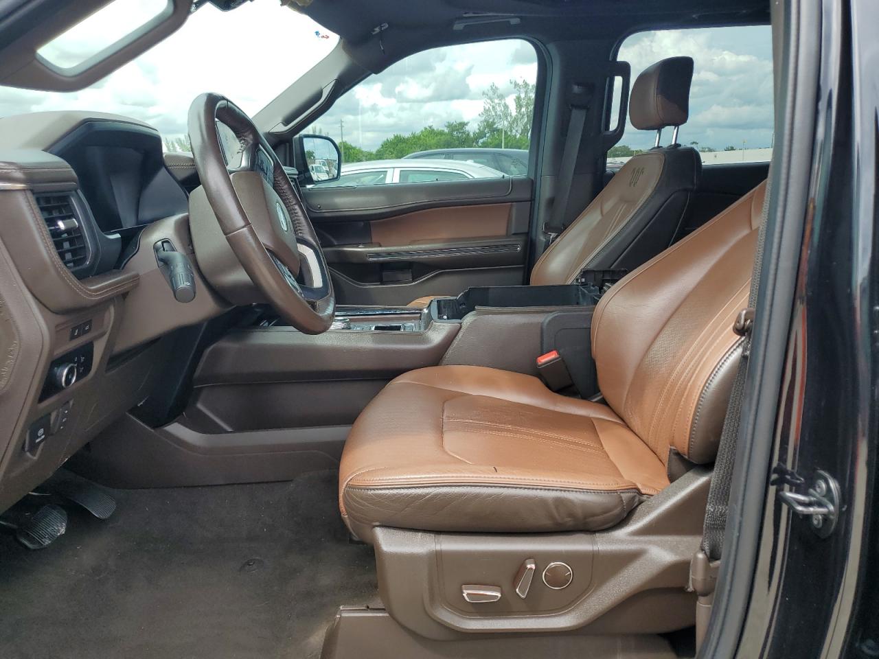2023 Ford Expedition King Ranch VIN: 1FMJU1N86PEA33168 Lot: 81267355
