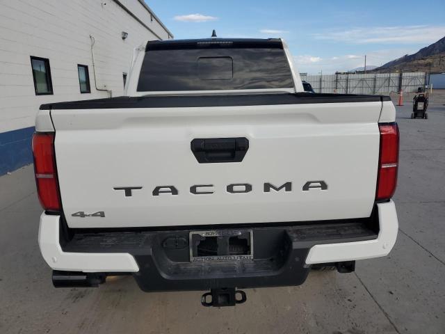 TOYOTA TACOMA 2024 Белы