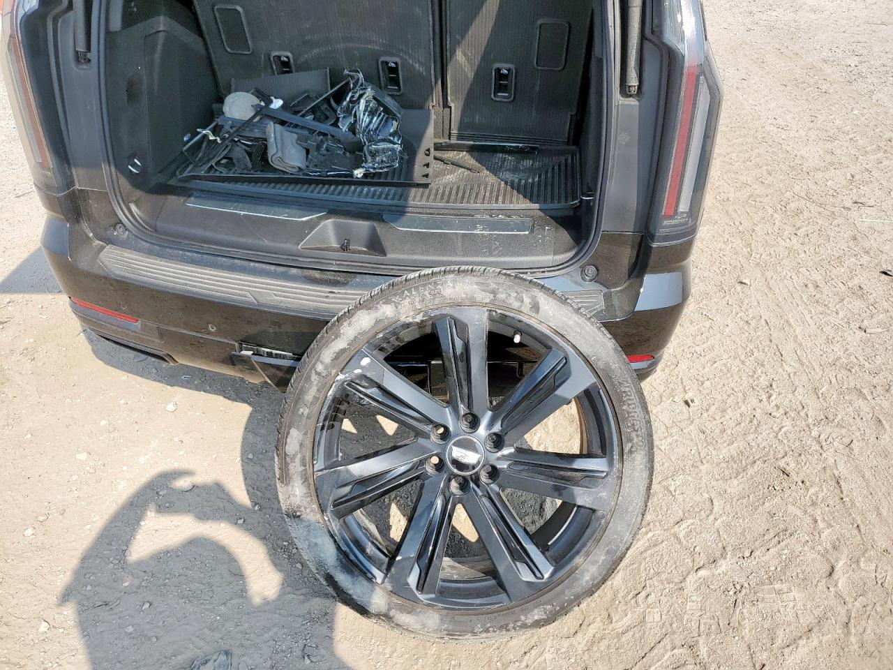 2025 Cadillac Escalade Sport Platinum VIN: 1GYS9GRL0SR192579 Lot: 80912495