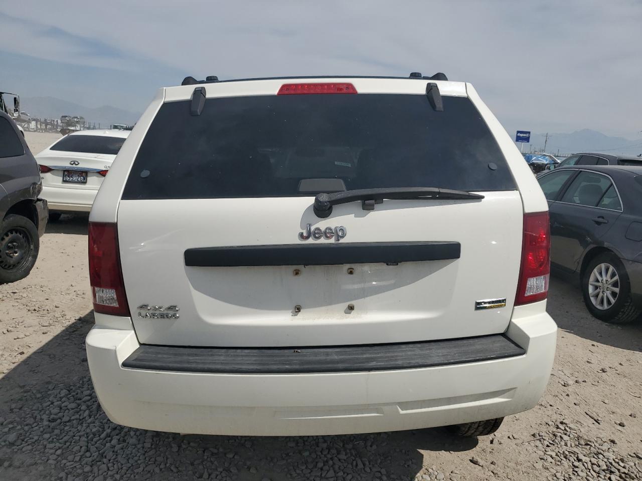 2007 Jeep Grand Cherokee Laredo VIN: 1J8HR48P07C582233 Lot: 71448755