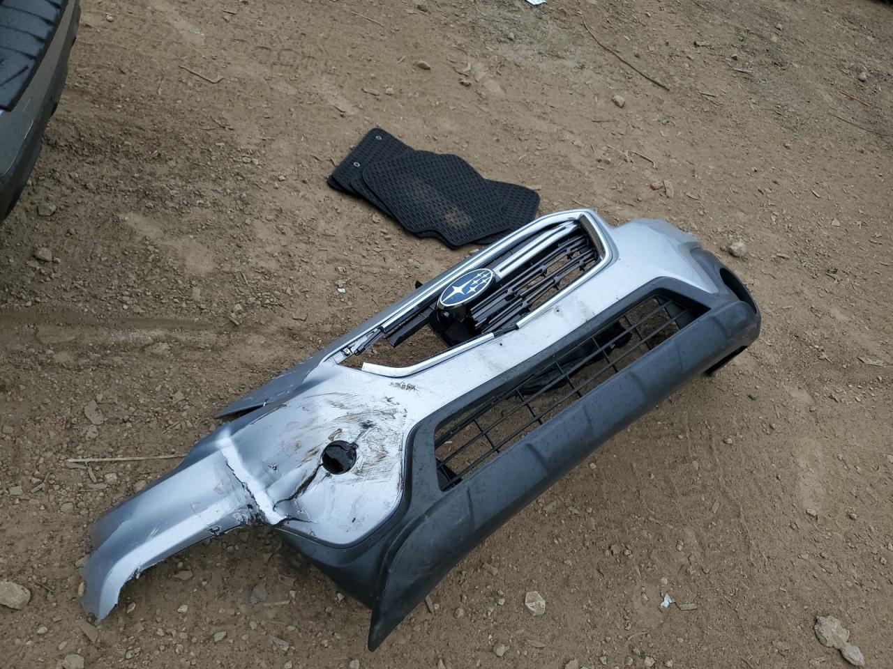 2018 Subaru Outback 3.6R Limited VIN: 4S4BSENC6J3230768 Lot: 71105275