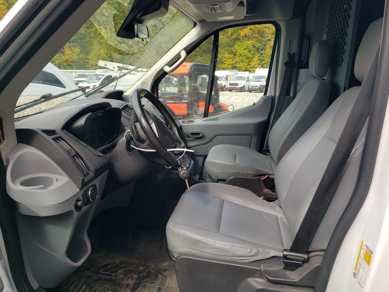 2017 Ford Transit T-250 VIN: 1FTYR2XM9HKB06203 Lot: 82089325