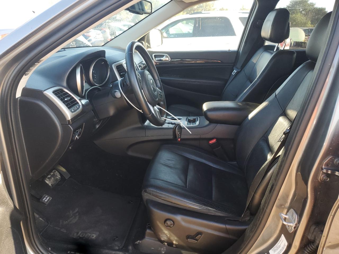 2013 Jeep Grand Cherokee Laredo VIN: 1C4RJFAT7DC508342 Lot: 84229425