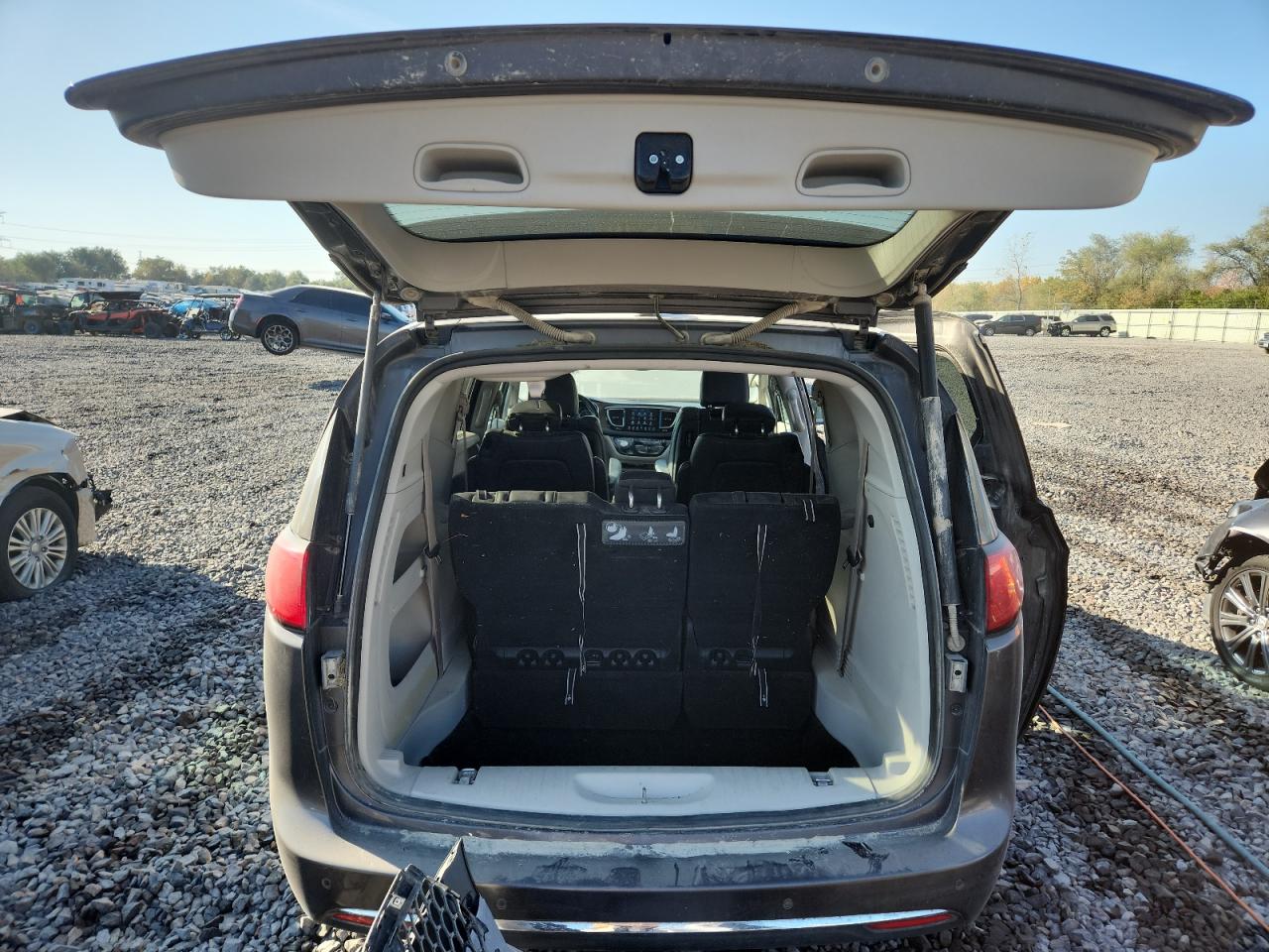 2018 Chrysler Pacifica Touring L Plus VIN: 2C4RC1EG2JR156994 Lot: 81019795