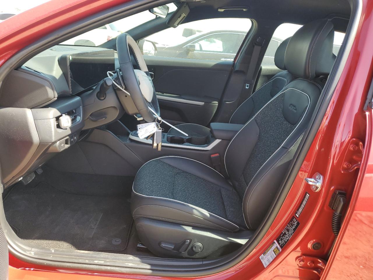 2025 Kia K4 Gt Line VIN: 3KPFW4DE1SE175468 Lot: 83868525