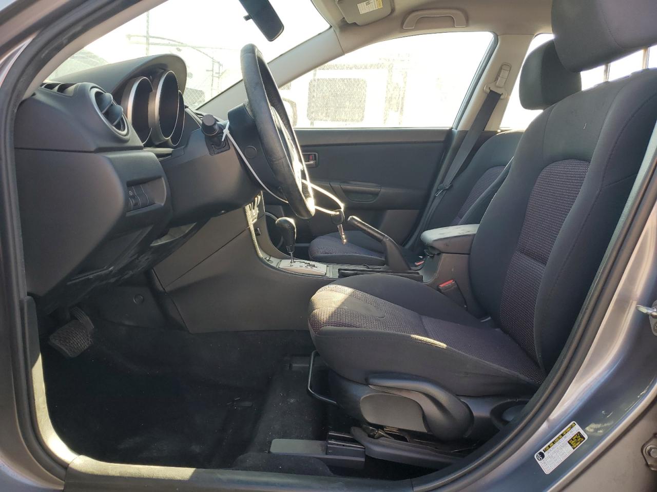 2006 Mazda 3 Hatchback VIN: JM1BK144361448483 Lot: 81433525