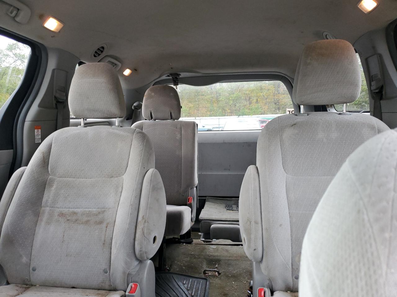 2015 Toyota Sienna Le VIN: 5TDJK3DC9FS097001 Lot: 83941115