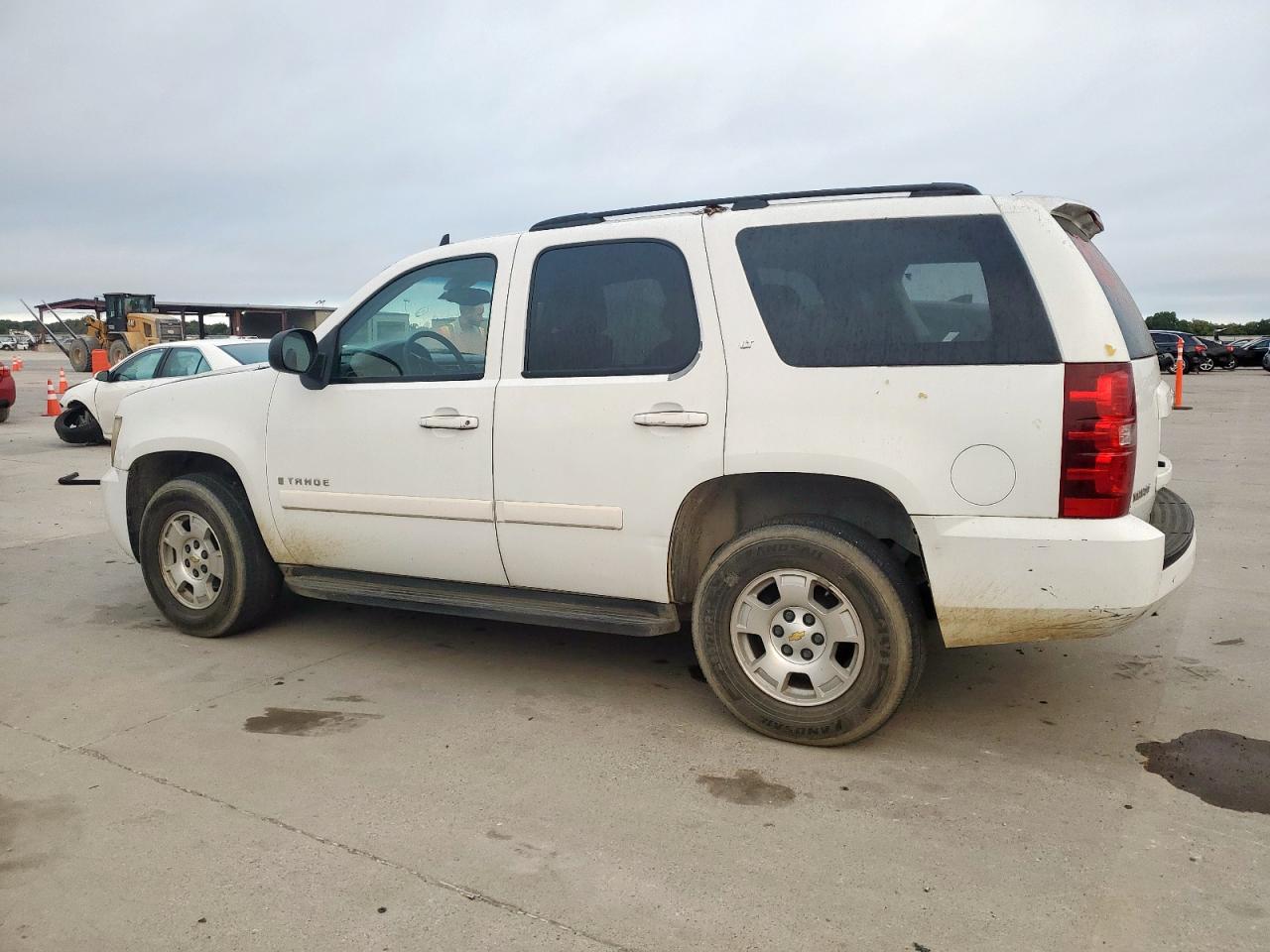 2007 Chevrolet Tahoe C1500 VIN: 1GNFC13047J402179 Lot: 81703535