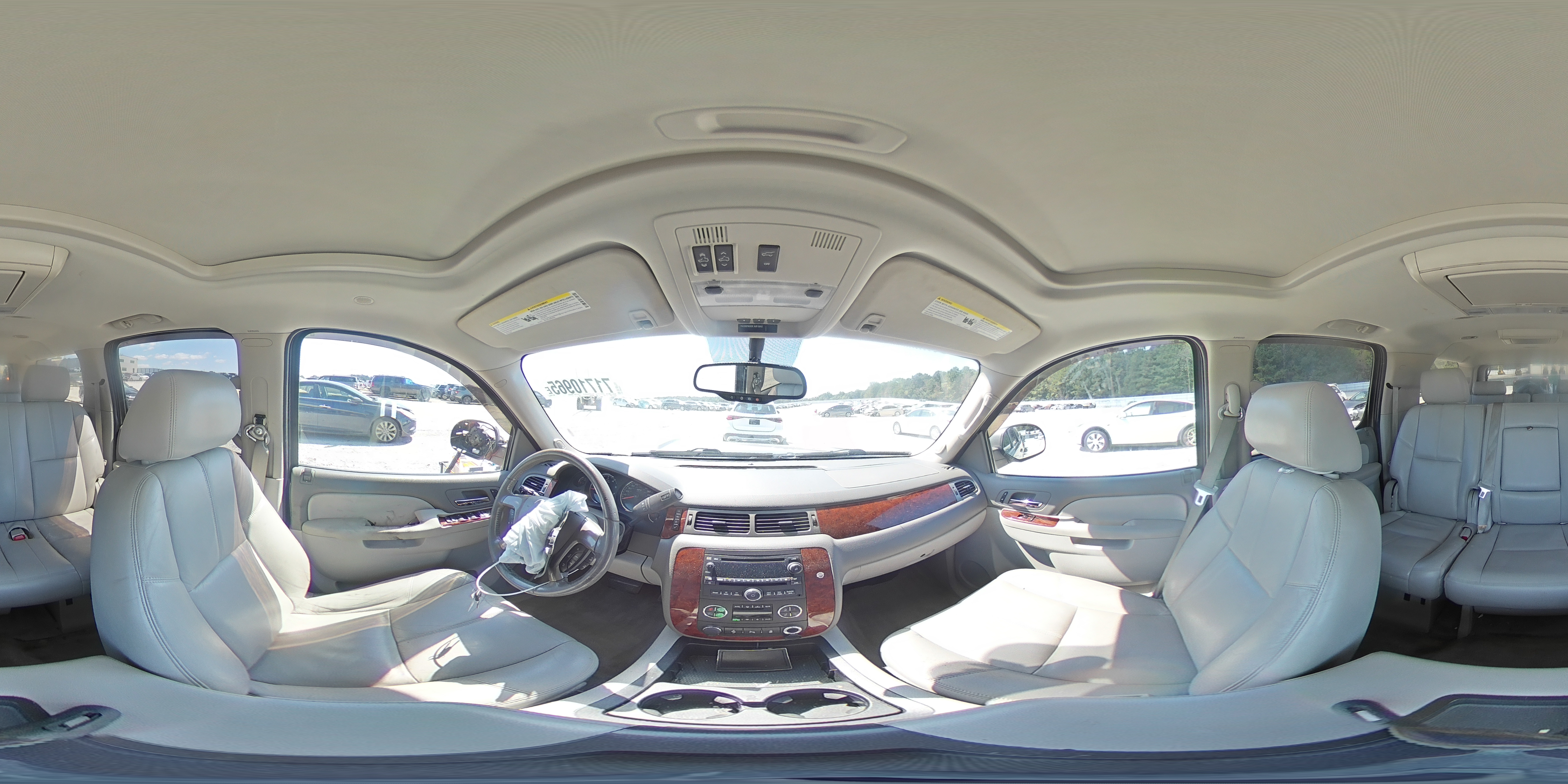 2013 Chevrolet Suburban VIN: 1GNSCJE00DR112837 Lot: 71710965