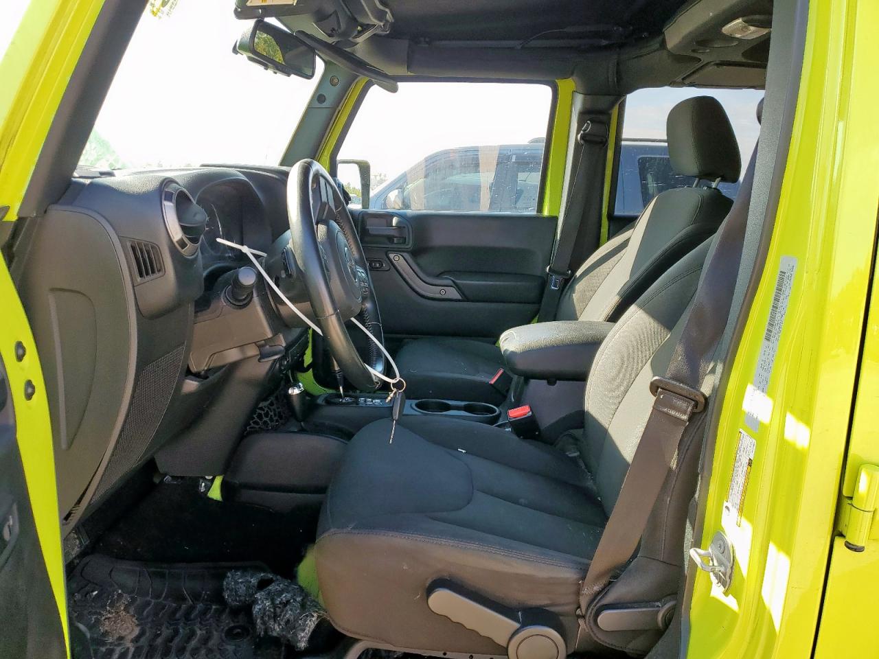 2016 Jeep Wrangler Unlimited Sport VIN: 1C4HJWDG5GL272661 Lot: 84002905