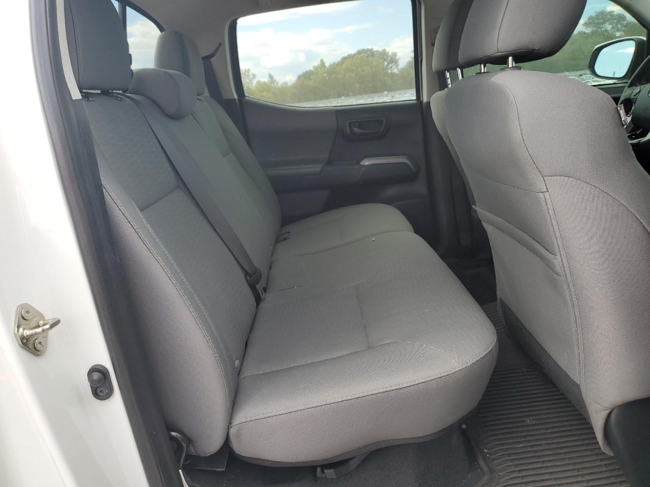 2016 Toyota Tacoma Double Cab VIN: 5TFAZ5CN9GX005231 Lot: 84800115