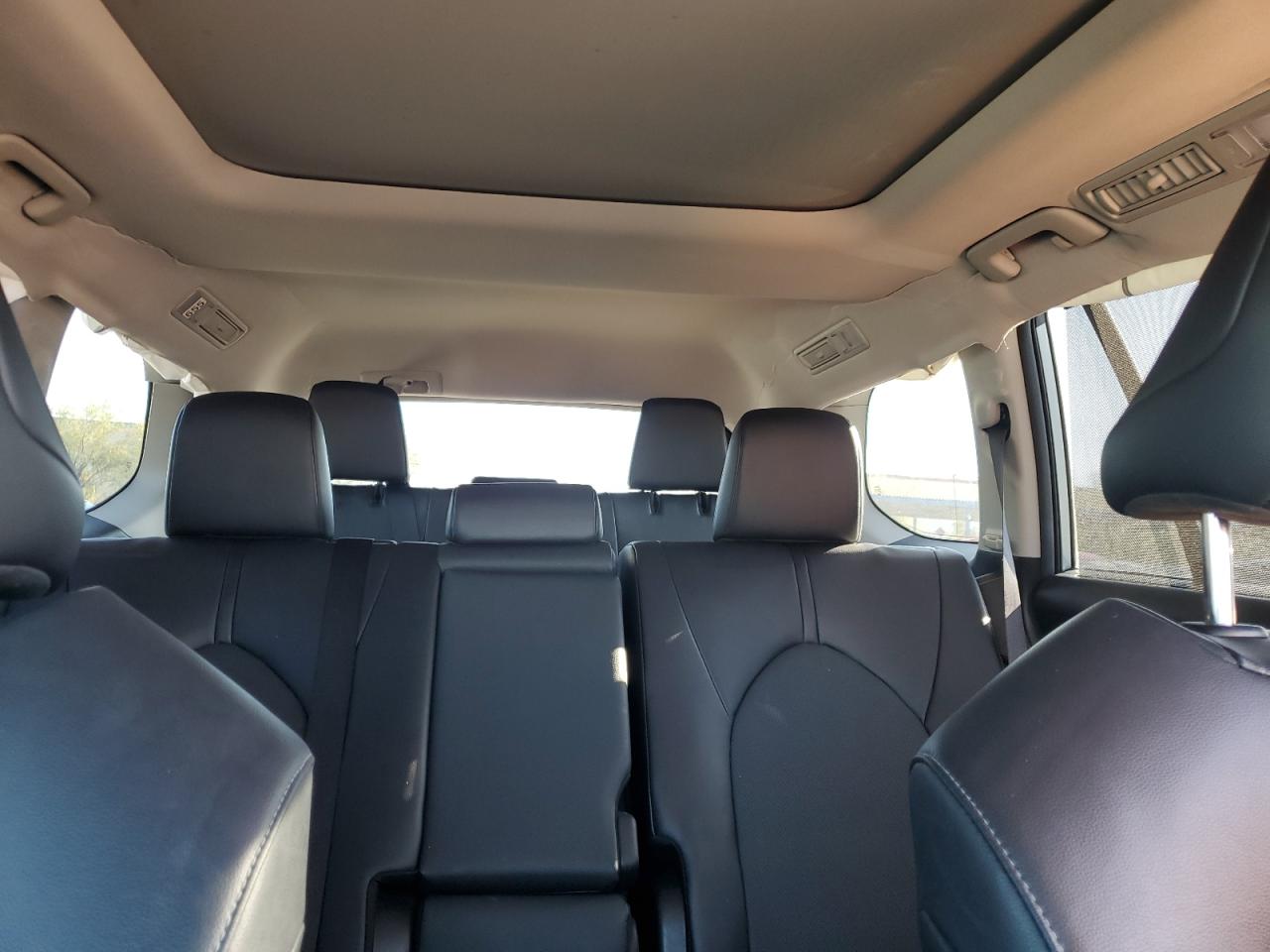 2024 Toyota Grand Highlander Xle VIN: 5TDAAAA5XRS006643 Lot: 83983835